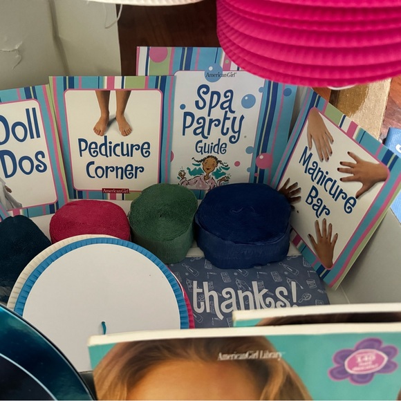 Retired and Rare American Girl Spa Party Kit for 8 girls - Picture 3 of 12